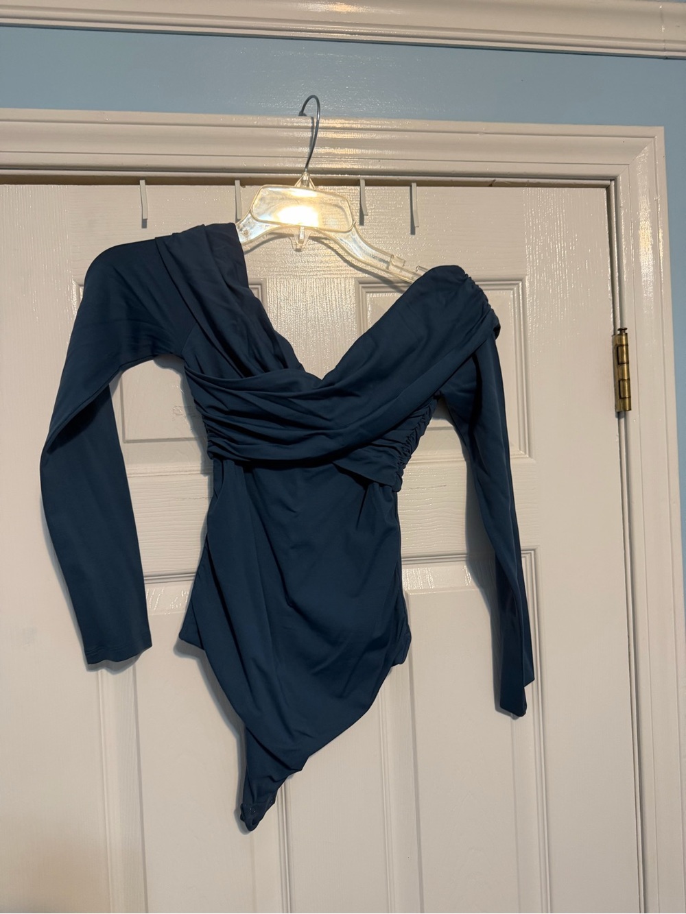 Aritzia NWT off the shoulder bodysuit size M